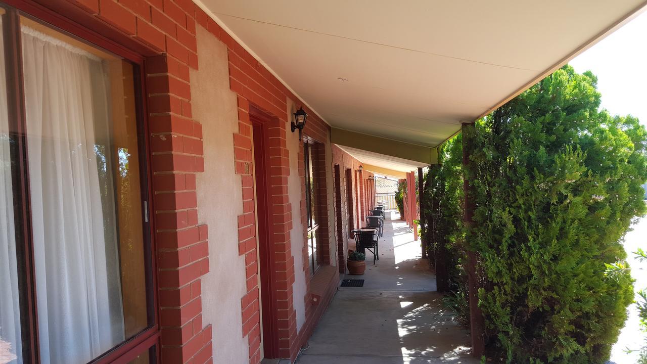 Gateway Motor Inn - Self Check-In Broken Hill Exterior photo